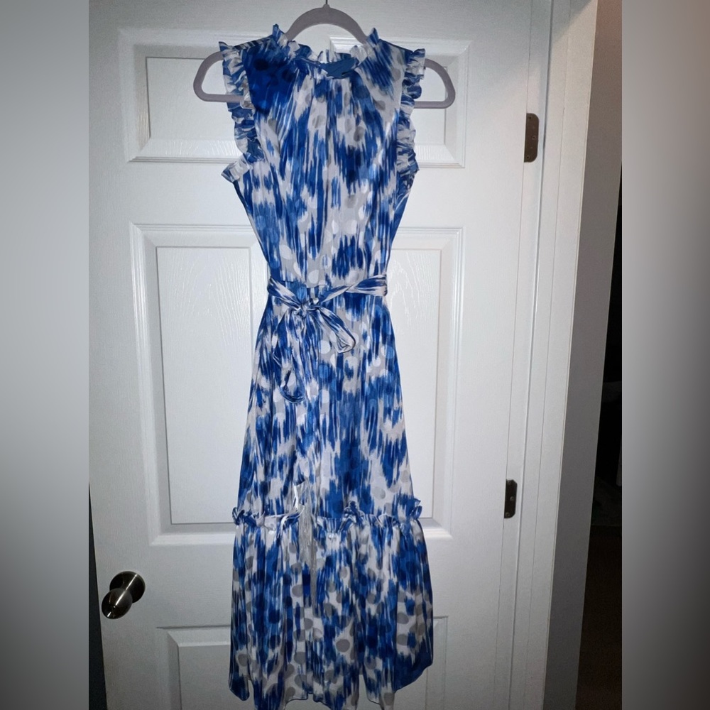Formal blue & white dress with belt and keyhole in the top. Size 4.